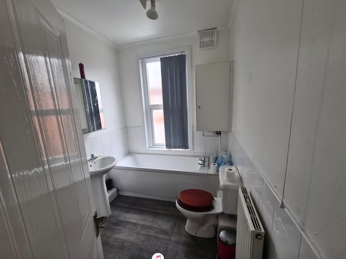 2 Bedroom House For Rent Harold Street, Leeds, Ls6 1pl 