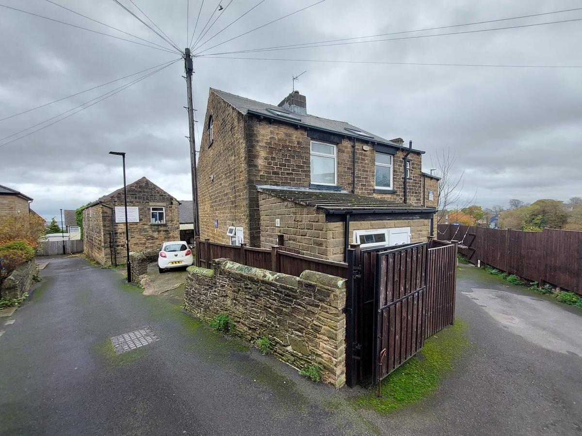 5-bedroom-house-for-rent-crookes-sheffield-s10-1ug-unihomes