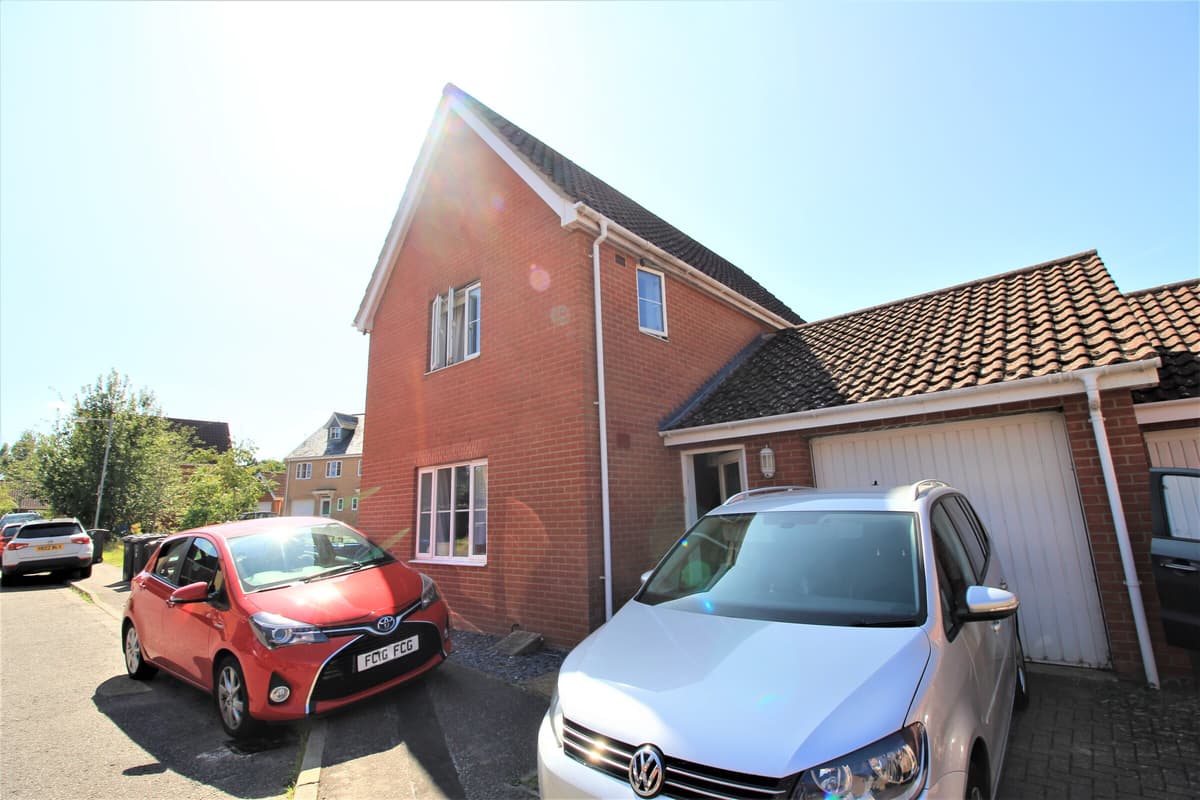 4 Bedroom House For Rent Roe Drive Norwich Nr5 8bt Unihomes