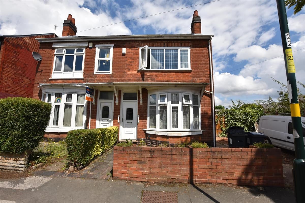 4-bedroom-house-for-rent-gristhorpe-road-birmingham-b29-7sn-unihomes