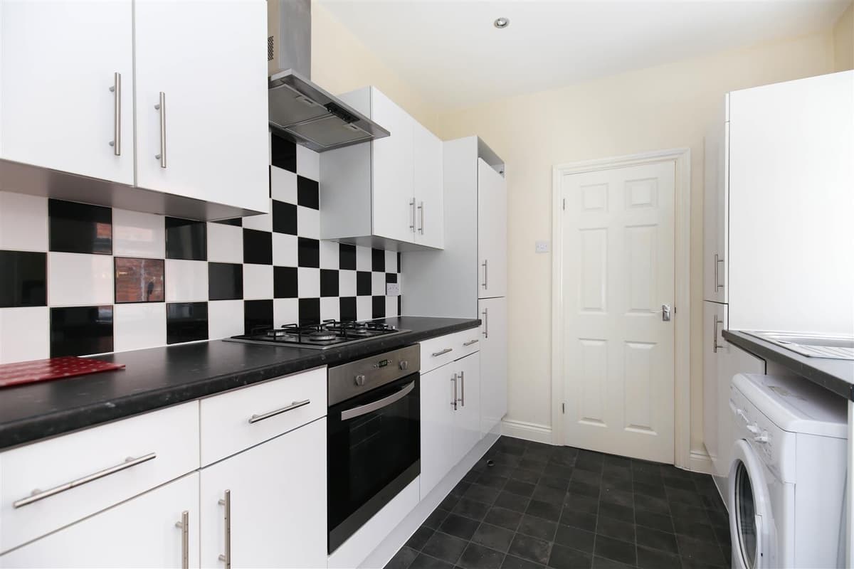 2 bedroom apartment for rent Biddlestone Road, Newcastle, NE6 5SP ...