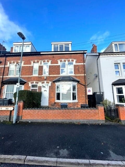 8 Bedroom House For Rent Gillott Road, Birmingham, B16 0EU | UniHomes